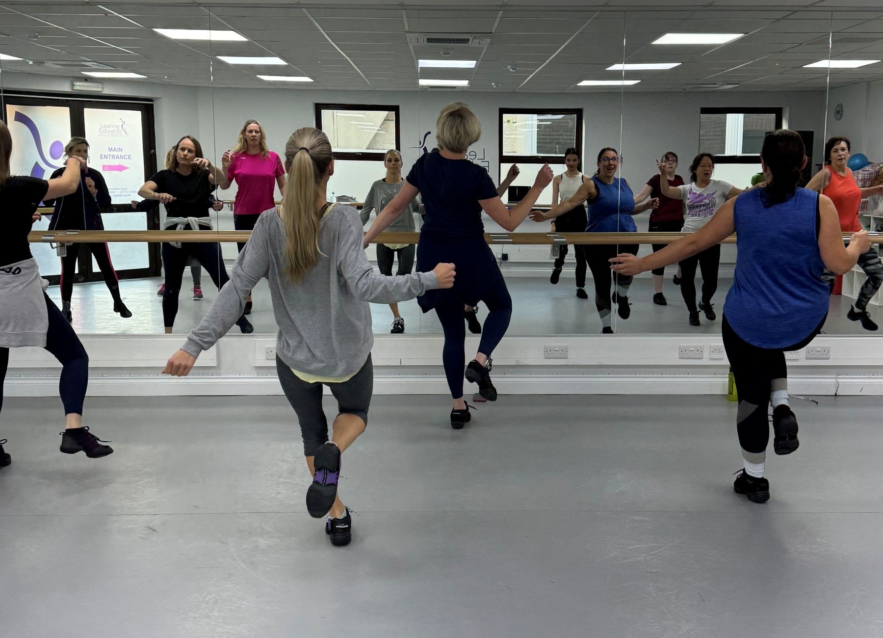 Drop off and dance (jazz) class Woking