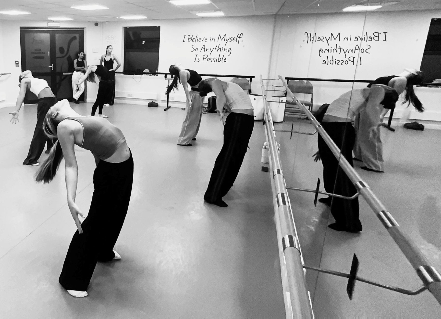 Contemporary dance class Woking